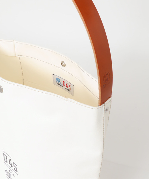 URBAN RESEARCH(アーバンリサーチ)の「横濱帆布鞄 Bucket Carry Bag(トートバッグ・メンズ・ホワイト/ネイビー/グレー・FREE)」の10枚目の写真