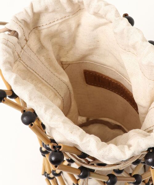 bulle de savon（ビュルデサボン）の「BAGMATI BBK20-SS25 ウッド巾着バッグ（かごバッグ・レディース・ブラック/アイボリー・FREE）」の5枚目の写真