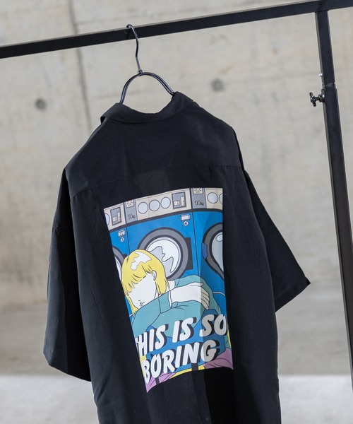 Limited Line Naive Magic（リミテッドラインナイーブマジック）の「【a】シルクタッチ ポリエステル バックプリント半袖シャツ（シャツ/ブラウス・メンズ・ベージュ系その他/ホワイト系その他/ホワイト/ベージュ/ブラック/マルチ/ブルー/ブルー系その他/ブラウン/ホワイト系その他3/ブルー系その他3/ベージュ系その他3/ブラック系その他2/その他1/ブラック系その他/ブラウン系その他2/ブルー系その他2/ベージュ系その他2/ホワイト系その他2/その他/ブルー系その他4/ホワイト系その他4/ブラック系その他3・LARGE/MEDIUM/X-LARGE）」の10枚目の写真