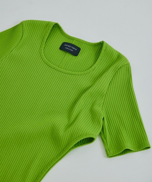 UNITED TOKYO(ユナイテッドトウキョウ)の「beautility リバーテレコカーブトップス(Tシャツ/カットソー・レディース・グリーン/ホワイト/ブラック・FREE)」の5枚目の写真