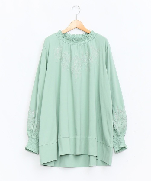 AS KNOW AS de base（アズノゥアズドゥバズ）の「咲いた咲いた袖ボリュＴＮ（チュニック・レディース・グリーン/ネイビー/ピンク・FREE）」の2枚目の写真