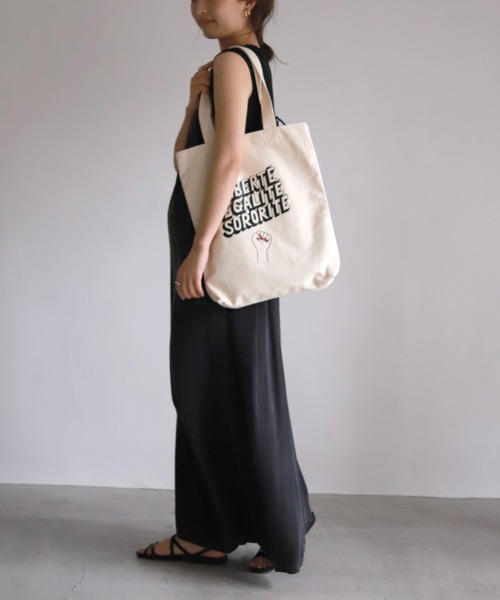 SLOBE IENA（スローブイエナ）の「【TIFFANY COOPER/ティファニー・クーパー】SLOBE別注コラボトートバッグ◆（トートバッグ・レディース・ナチュラル・FREE）」の14枚目の写真