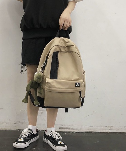 aimoha(アイモハ)の「ナイロンリュック(バックパック/リュック・レディース・ホワイト/グリーン/ベージュ/ブラック・FREE)」の3枚目の写真