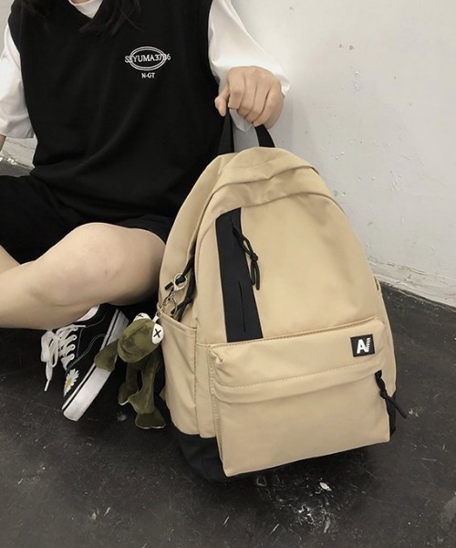 aimoha(アイモハ)の「ナイロンリュック(バックパック/リュック・レディース・ホワイト/グリーン/ベージュ/ブラック・FREE)」の9枚目の写真