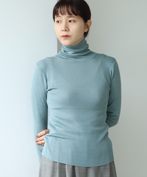 note et silence （ノートエシロンス）の「mayuca  タートルプルオーバー（ニット/セーター・レディース・ブラック/オフホワイト/ブルー/サックスブルー・FREE）」の21枚目の写真