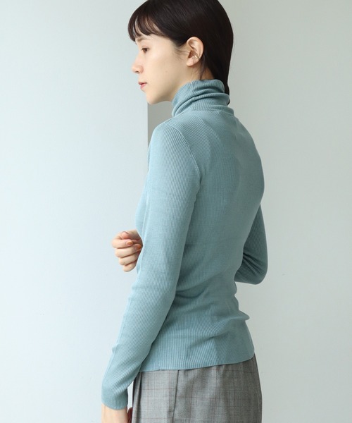 note et silence （ノートエシロンス）の「mayuca  タートルプルオーバー（ニット/セーター・レディース・ブラック/オフホワイト/ブルー/サックスブルー・FREE）」の22枚目の写真