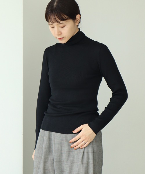note et silence （ノートエシロンス）の「mayuca  タートルプルオーバー（ニット/セーター・レディース・ブラック/オフホワイト/ブルー/サックスブルー・FREE）」の12枚目の写真