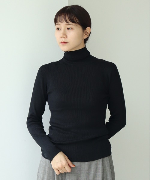 note et silence （ノートエシロンス）の「mayuca  タートルプルオーバー（ニット/セーター・レディース・ブラック/オフホワイト/ブルー/サックスブルー・FREE）」の11枚目の写真