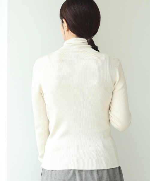 note et silence （ノートエシロンス）の「mayuca  タートルプルオーバー（ニット/セーター・レディース・ブラック/オフホワイト/ブルー/サックスブルー・FREE）」の19枚目の写真