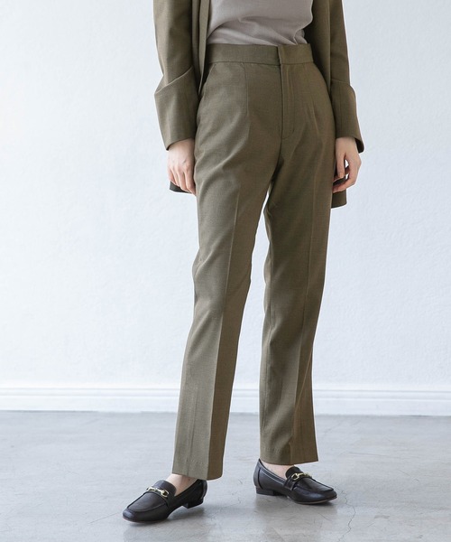 A part by(アパートバイ)の「TRPUスリットパンツ 954876(スラックス・レディース・ブラック系その他2/ボルドー/ブラック/グレー/カーキ・MEDIUM/LARGE)」の4枚目の写真