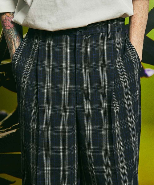 MAISON SPECIAL（メゾンスペシャル）の「《ユニセックスアイテム》チェックプリントワンタックワイドパンツ 【MAISON SPECIAL/メゾンスペシャル】（スラックス・メンズ・オフホワイト/ブラック・0/1/2）」の11枚目の写真