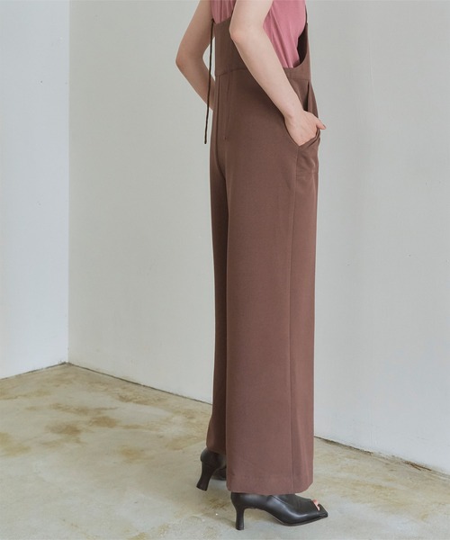 titivate(ティティベイト)の「細ストラップキャミサロペット(サロペット/オーバーオール・レディース・ライトベージュ/ブラウン/ブラック・S/M/L)」の10枚目の写真