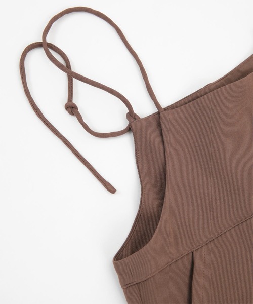 titivate(ティティベイト)の「細ストラップキャミサロペット(サロペット/オーバーオール・レディース・ライトベージュ/ブラウン/ブラック・S/M/L)」の20枚目の写真