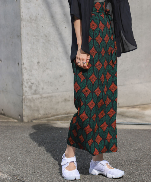 SENSE OF PLACE by URBAN RESEARCH（センスオブプレイスバイアーバンリサーチ）の「【WEB限定】アフリカンプリントラップスカート（スカート・レディース・イエロー系その他/オレンジ系その他・ONE）」の7枚目の写真