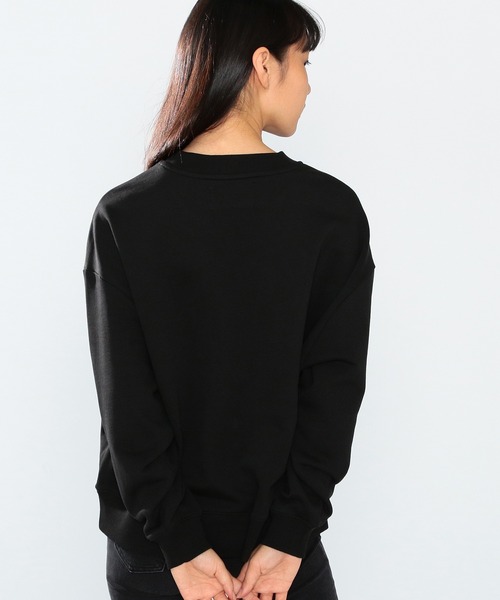 Calvin Klein Jeans（カルヴァンクラインジーンズ）の「アーバン エクスプレッション モノグラム ブロックロゴ スウェット シャツ（スウェット・レディース・ブラック系その他・S/M/L/XS）」の3枚目の写真
