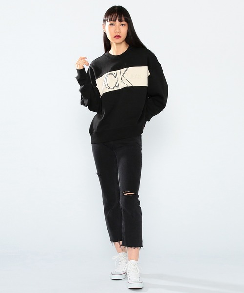 Calvin Klein Jeans（カルヴァンクラインジーンズ）の「アーバン エクスプレッション モノグラム ブロックロゴ スウェット シャツ（スウェット・レディース・ブラック系その他・S/M/L/XS）」の6枚目の写真