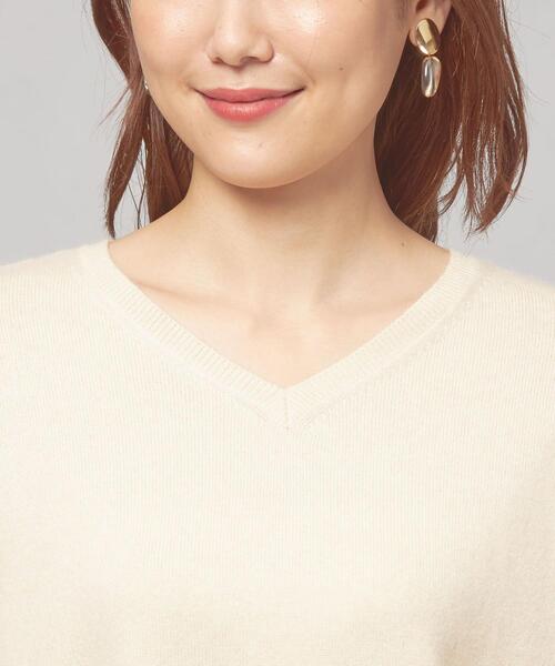 closet story（クローゼットストーリー）の「＜closet story（クローゼットストーリー）＞ユル Vネック ニット（ニット/セーター・レディース・ライトブルー/ナチュラル/ベージュ・FREE）」の11枚目の写真