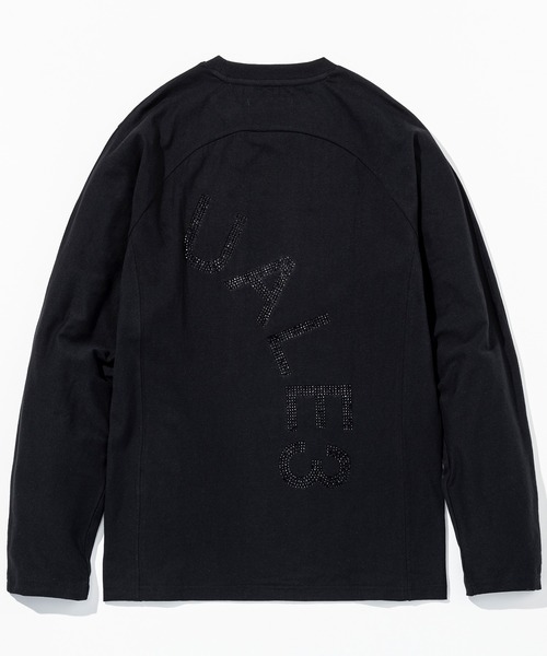 1PIU1UGUALE3  RELAX （ウノピゥウノウグァーレトレ リラックス）の「1PIU1UGUALE3 RELAX(ウノピゥウノウグァーレトレ)ラインストーンロゴ スマートシルエット 長袖Tシャツ（Tシャツ/カットソー・メンズ・ホワイト/ブラック/ブラック×ブラック・S/M/L/XL/XXL）」の15枚目の写真