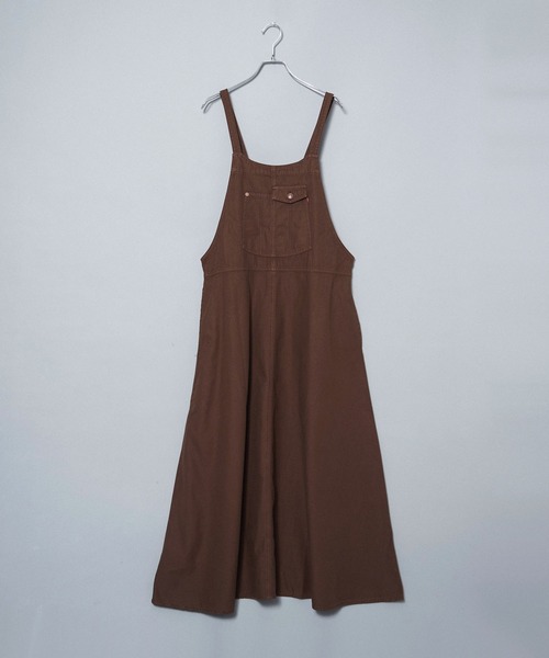 grn（ジーアールエヌ）の「［grn ジーアールエヌ］8.6oz DENIM / 20 BACK TWILL JUNPER SKIRT / ジャンパースカート GL733077Q（ジャンパースカート・レディース・カーキ/ライトインディゴブルー/ブラウン/ブラック/ブルー系その他/ベージュ/ストライプ/ブラック系その他/インディゴブルー/アイボリー/ネイビー/ケミカルウォッシュ・FREE）」の5枚目の写真