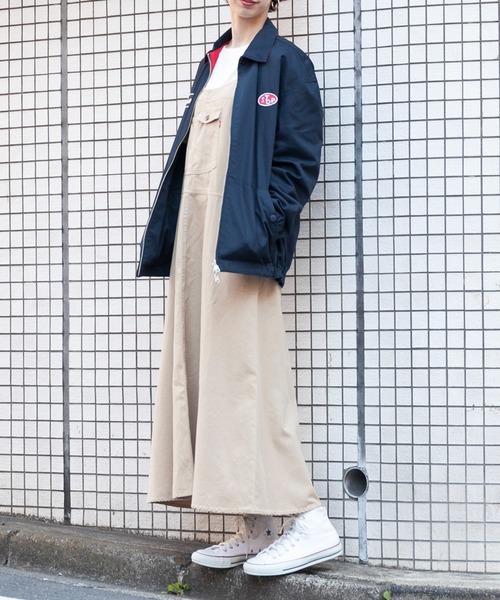 grn（ジーアールエヌ）の「［grn ジーアールエヌ］8.6oz DENIM / 20 BACK TWILL JUNPER SKIRT / ジャンパースカート GL733077Q（ジャンパースカート・レディース・カーキ/ライトインディゴブルー/ブラウン/ブラック/ブルー系その他/ベージュ/ストライプ/ブラック系その他/インディゴブルー/アイボリー/ネイビー/ケミカルウォッシュ・FREE）」の2枚目の写真