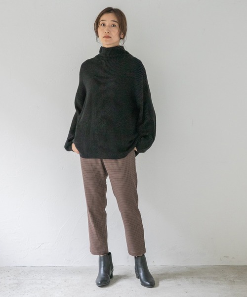 LEPSIM（レプシィム）の「７Ｇケアニットハイネックプルオーバー　952523（ニット/セーター・レディース・ブラック/ピンク/グレイッシュベージュ/ブルーグリーン/ブラウン・FREE）」の18枚目の写真