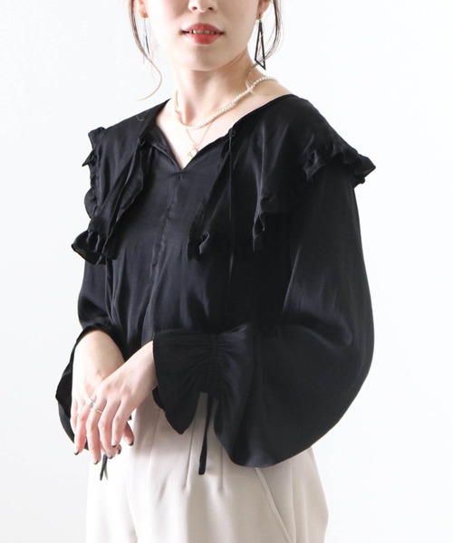 Cheek(チーク)の「フリルカラーブラウス(シャツ/ブラウス・レディース・アイボリー/ブラック・MEDIUM)」の1枚目の写真