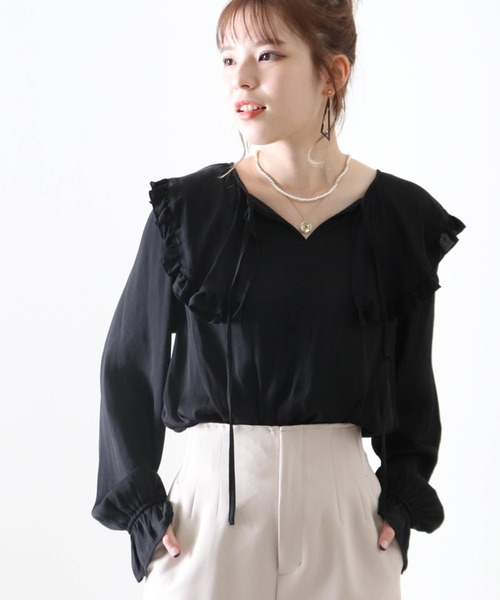 Cheek(チーク)の「フリルカラーブラウス(シャツ/ブラウス・レディース・アイボリー/ブラック・MEDIUM)」の8枚目の写真