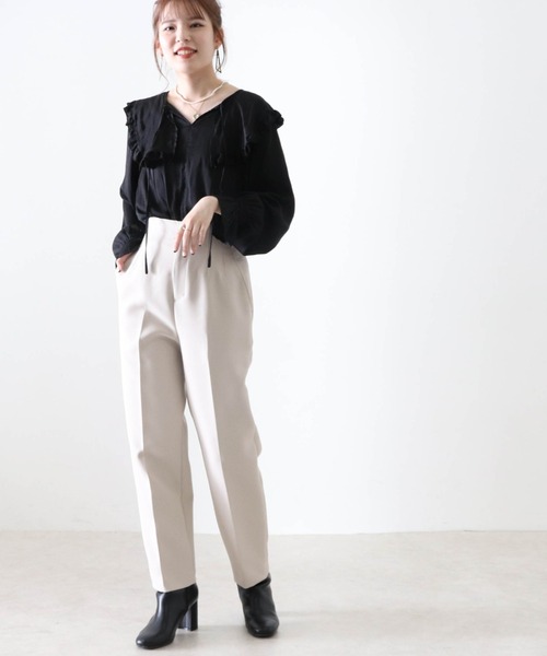 Cheek(チーク)の「フリルカラーブラウス(シャツ/ブラウス・レディース・アイボリー/ブラック・MEDIUM)」の22枚目の写真