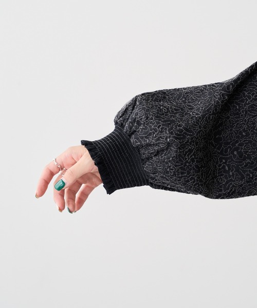 PUAL CE CIN（ピュアルセシン）の「綿花刺繍ハイネックブラウス（シャツ/ブラウス・レディース・ブラック/ベージュ・FREE）」の15枚目の写真