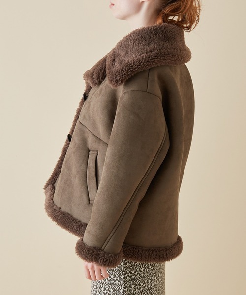 MADEMOISELLE ROPE'(マドモアゼル ロペ)の「【CHE'VRE et Branche' Europe'en】フェイクムートンコート(ムートンコート・レディース・ベージュ/カーキ・FREE)」の9枚目の写真