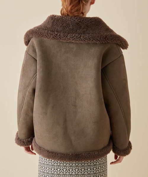 MADEMOISELLE ROPE'(マドモアゼル ロペ)の「【CHE'VRE et Branche' Europe'en】フェイクムートンコート(ムートンコート・レディース・ベージュ/カーキ・FREE)」の10枚目の写真