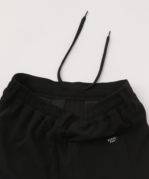 repipi armario(レピピ アルマリオ)の「ベルトツキセミフレアパンツ(デニムパンツ・キッズ・ブラック・LARGE/MEDIUM/SMALL)」の7枚目の写真