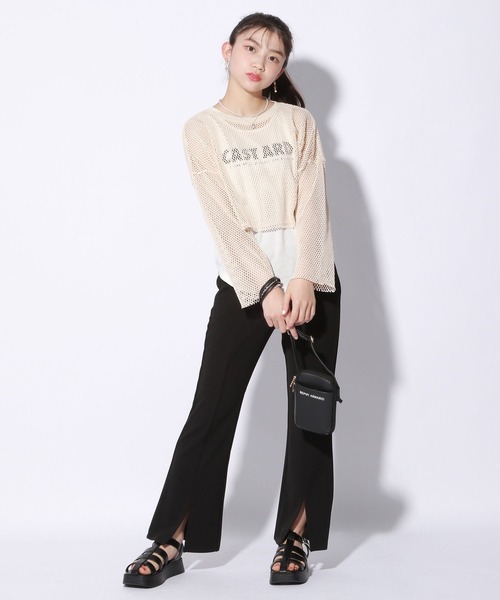 repipi armario(レピピ アルマリオ)の「ベルトツキセミフレアパンツ(デニムパンツ・キッズ・ブラック・LARGE/MEDIUM/SMALL)」の22枚目の写真