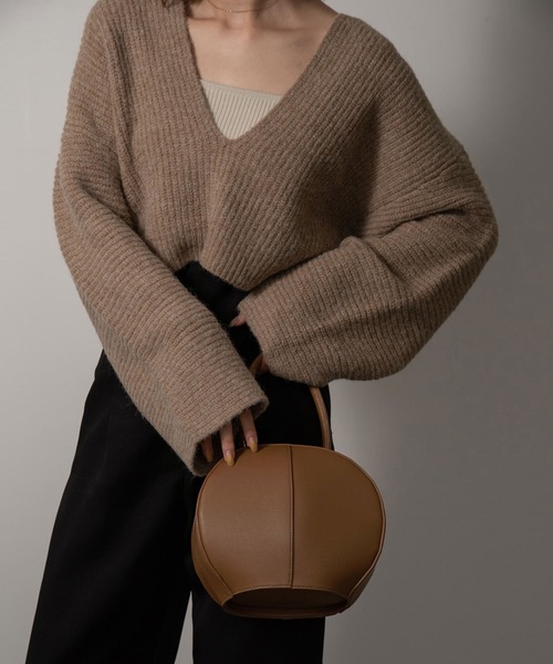 Amiur(エミレ)の「circle hand bag(ハンドバッグ・レディース・ブラック/ブラウン/イエロー系・FREE)」の11枚目の写真