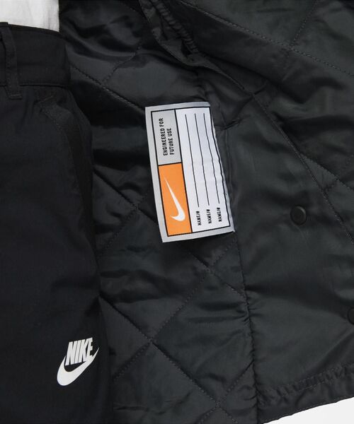 NIKE(ナイキ)の「ナイキ スポーツウェア ジュニア シンセティックフィル ジャケット / NIKE(その他アウター・キッズ・ブラック/ネイビー・L/XS/XL/S/M)」の8枚目の写真