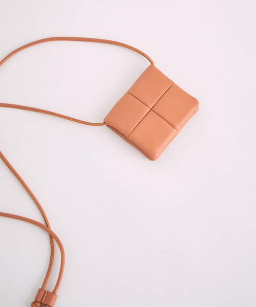 ADD CULUMN(アドカラム)の「【ADD CULUMN】PUFF - MINI MINI(ショルダーバッグ・レディース・オレンジ系その他/オフホワイト/ブラック/ダークラベンダー・FREE)」の1枚目の写真