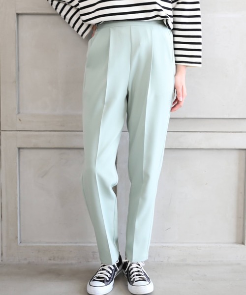 moment+（モーメントプラス）の「ニュアンスカラージョーゼット ビューティシルエット センタープレススラックスパンツ（スラックス・レディース・ブラック/ピンク/イエロー/オレンジ/ブルー/アイボリー/ミント/ラベンダー・M）」の4枚目の写真
