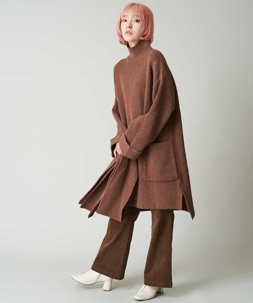 A de a.v.v（アードアー・ヴェ・ヴェ）の「マフラー付き前ポケットチュニックニット（ニット/セーター・レディース・モカ/アイボリー/ブラック・39）」の18枚目の写真