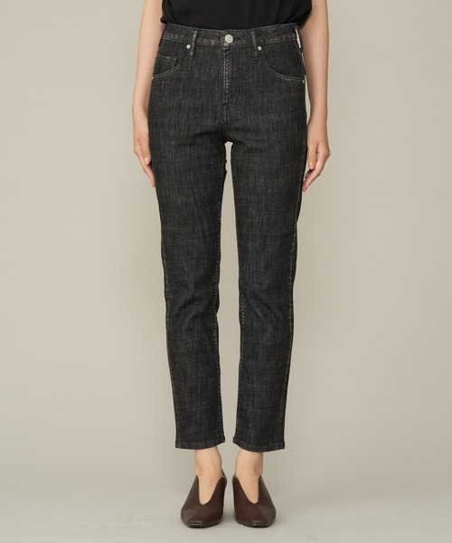 AMERICAN HOLIC(アメリカンホリック)の「テーパードデニム(デニムパンツ・レディース・ブラック/インディゴブルー/ワンウォッシュ/ライトインディゴブルー・S/XS/M/LL/L)」の1枚目の写真