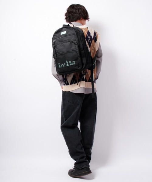 EASTBOY(イーストボーイ)の「【JUNESELECT】EBダブルロゴ2層リュックサック(バックパック/リュック・メンズ・ブラック×ホワイト/ブラック×グリーン/ブラック×ブルー・FREE)」の22枚目の写真