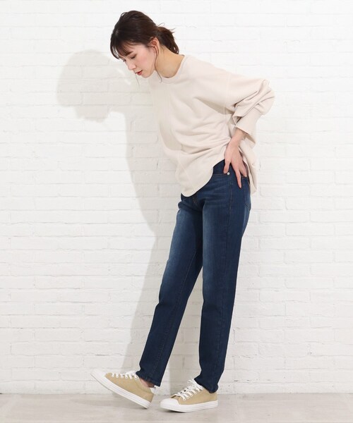 SHOO・LA・RUE（シューラルー）の「◆フェイクレザーキャップスニーカー（スニーカー・レディース・オフホワイト/ライトベージュ/ライトグレー・45/25/35/50）」の6枚目の写真