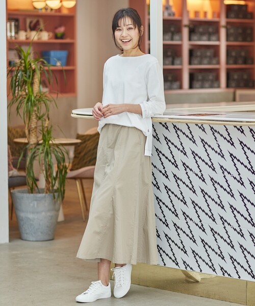 SHOO・LA・RUE（シューラルー）の「◆フェイクレザーキャップスニーカー（スニーカー・レディース・オフホワイト/ライトベージュ/ライトグレー・45/25/35/50）」の19枚目の写真