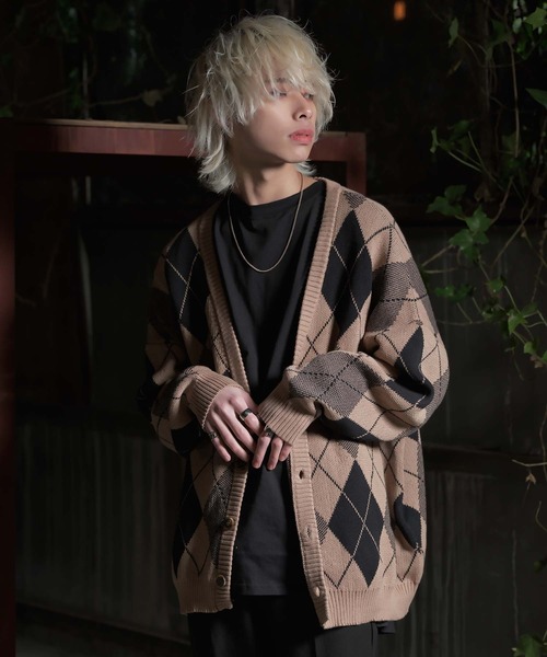 G.O.C(ジーオーシー)の「ビッグシルエットマルチジャガードカーディガン(カーディガン/ボレロ・メンズ・ホワイト/ブラック/ベージュ/ネイビー/レッド/ホワイト系その他/ブラック系その他/ベージュ系その他/ホワイト系その他2/ブラック系その他2・MEDIUM/LARGE)」の7枚目の写真