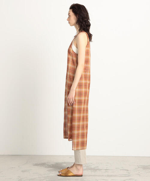 TOMORROWLAND （トゥモローランド）の「コットンオンブレーチェック アメリカンスリーブワンピース（ワンピース・レディース・ピンク系その他/ブルー系その他3・36）」の4枚目の写真