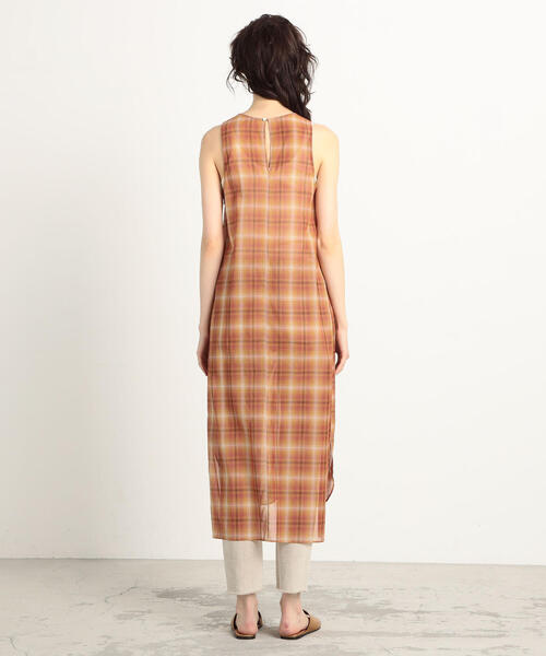 TOMORROWLAND （トゥモローランド）の「コットンオンブレーチェック アメリカンスリーブワンピース（ワンピース・レディース・ピンク系その他/ブルー系その他3・36）」の5枚目の写真