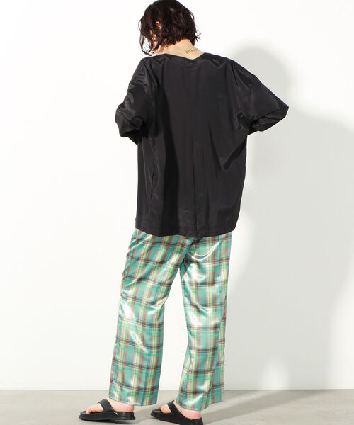NOLLEY’S(ノーリーズ)の「◇【WEB限定】Vネックシャツジャケット(ブルゾン・レディース・ブラック/ベージュ/キナリ・FREE)」の7枚目の写真