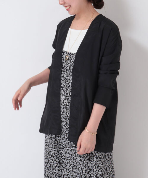 NOLLEY’S(ノーリーズ)の「◇【WEB限定】Vネックシャツジャケット(ブルゾン・レディース・ブラック/ベージュ/キナリ・FREE)」の9枚目の写真