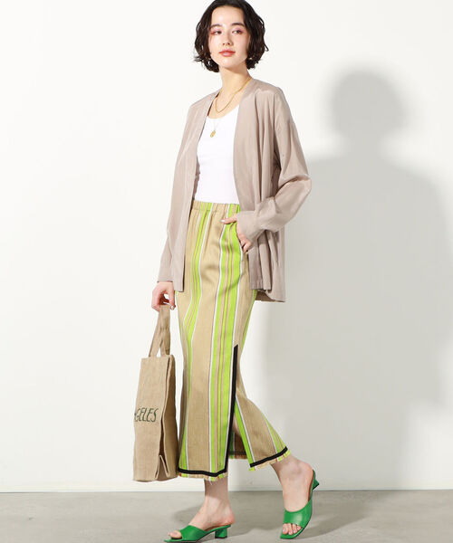 NOLLEY’S(ノーリーズ)の「◇【WEB限定】Vネックシャツジャケット(ブルゾン・レディース・ブラック/ベージュ/キナリ・FREE)」の12枚目の写真