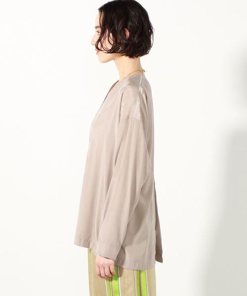 NOLLEY’S(ノーリーズ)の「◇【WEB限定】Vネックシャツジャケット(ブルゾン・レディース・ブラック/ベージュ/キナリ・FREE)」の18枚目の写真