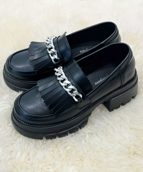 TITTY&CO.（ティティーアンドコー）の「【TITTY&CO.】厚底チェーンローファー（ローファー・レディース・ブラック・SMALL/MEDIUM）」の3枚目の写真